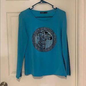 Graphic long sleeve shirt